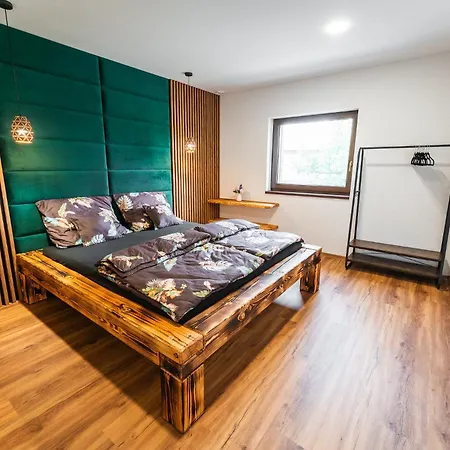 Luxapart Golf אוסטרביצה